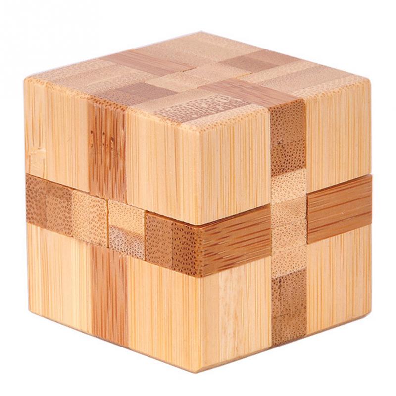 Desktop cube puzzle